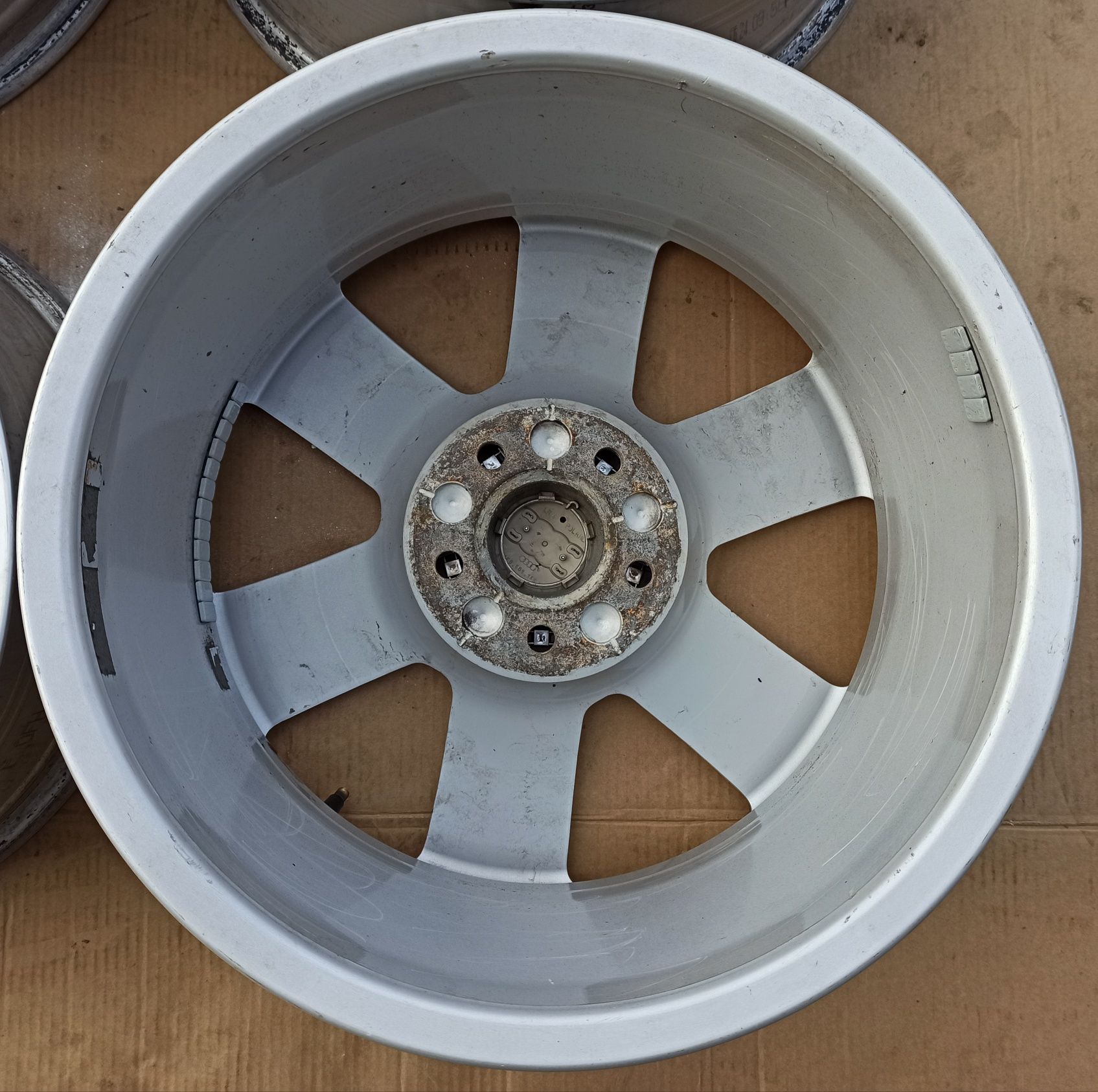 Alufelgi Oryginał Audi  A4 A5 A6 A7 Q7 7Jx17 ET25 5x112 4G8