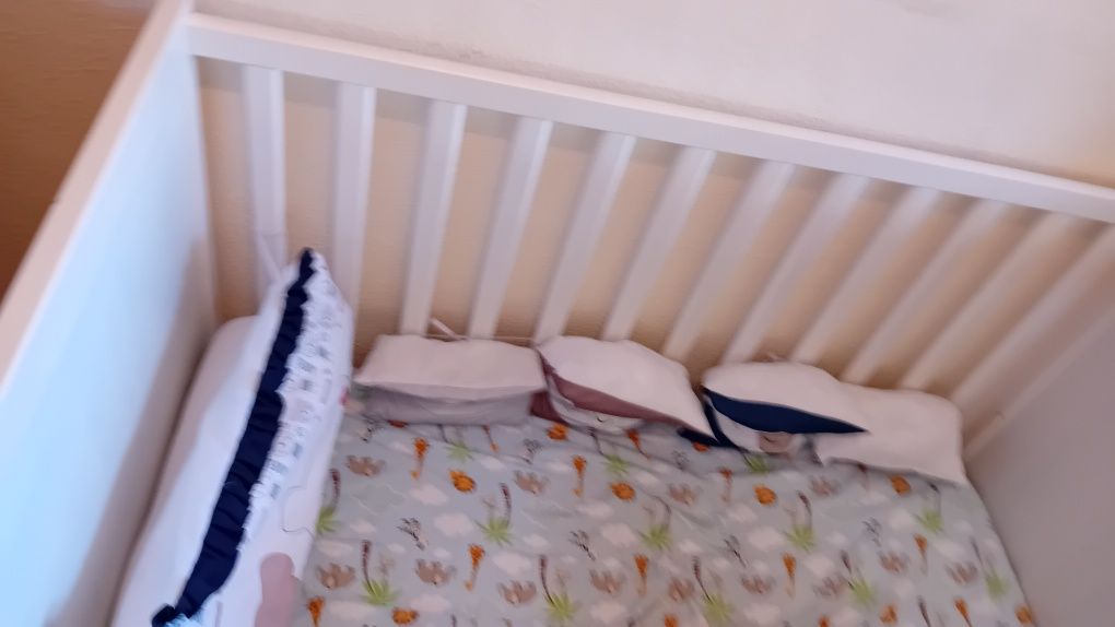 Berço Ikea com colchão