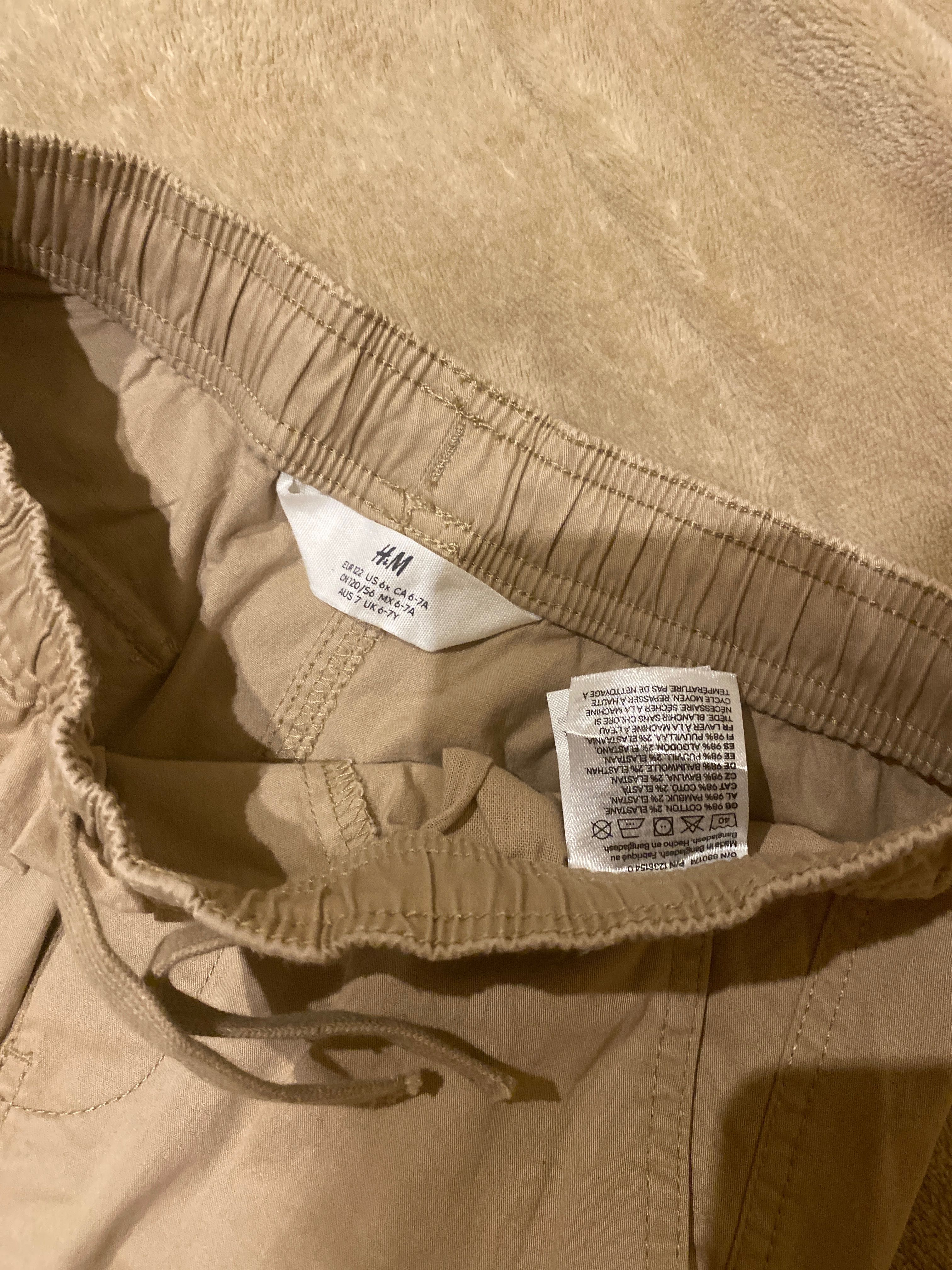 Calça de sarja para menina dos 6/7 anos  , de cor bege