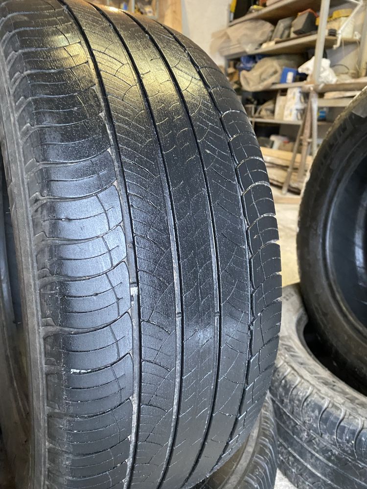 Резина MICHELIN 235/55 R17 4 шт комплект літо