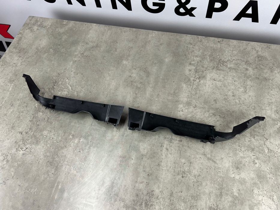 Кронштейн фари головного світла - VOLVO ( XC60 ) 31468712 / 31698239