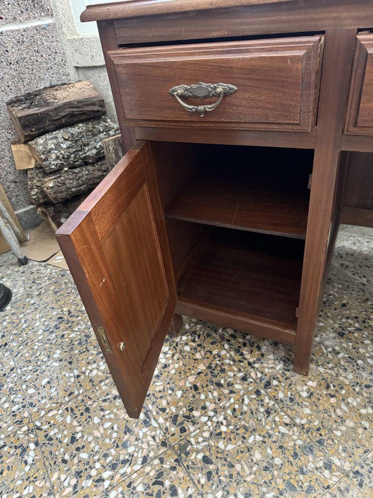 Secretaria em madeira maciça
