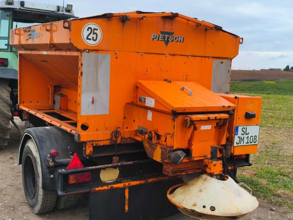 rozsiewacz do wapna Bredal szeroka taśma, piaskarka