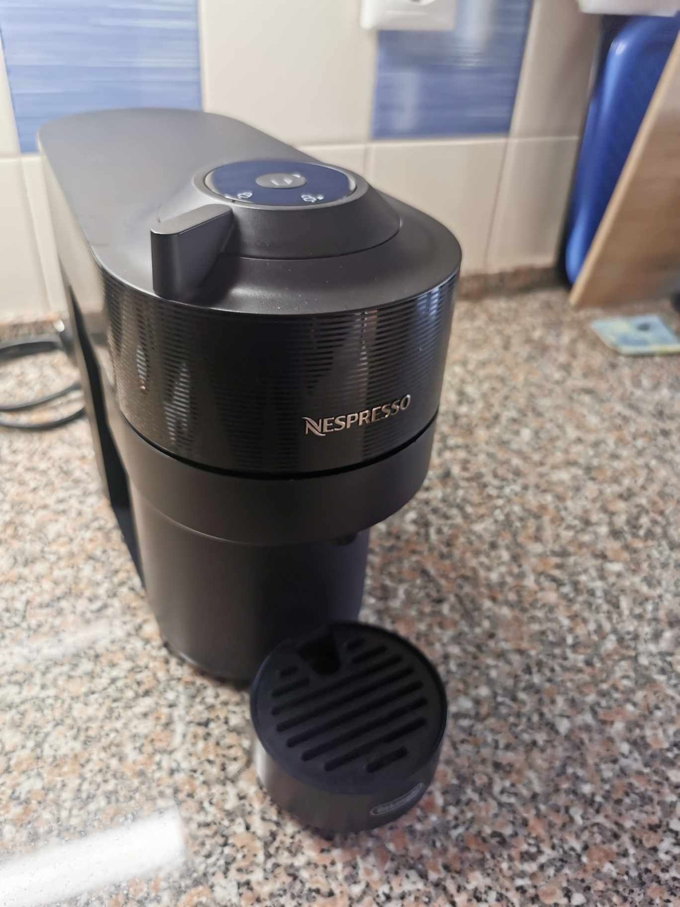 Máquina de café Nespresso nova