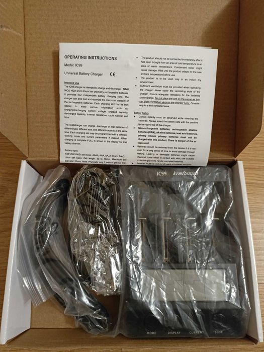 IC99 Kraeftsman універсальний зарядний пристрій