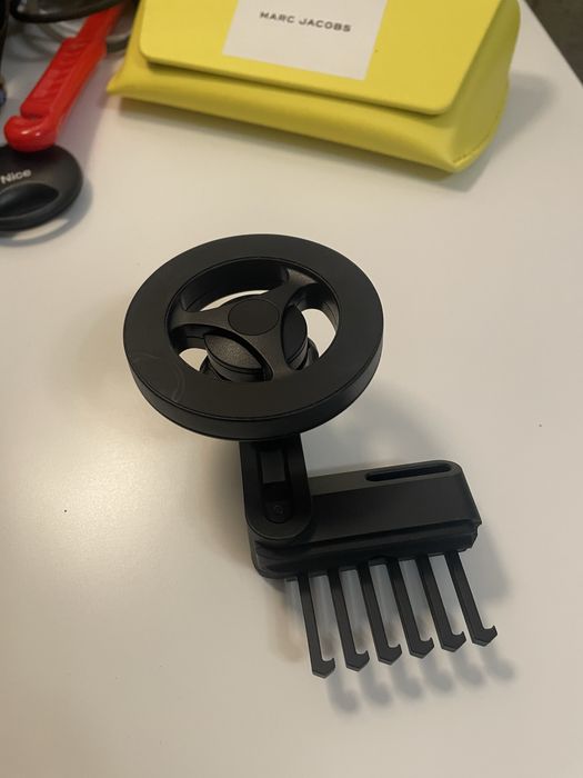 Uchwyt magsafe tesla y nawiew iphone telefon