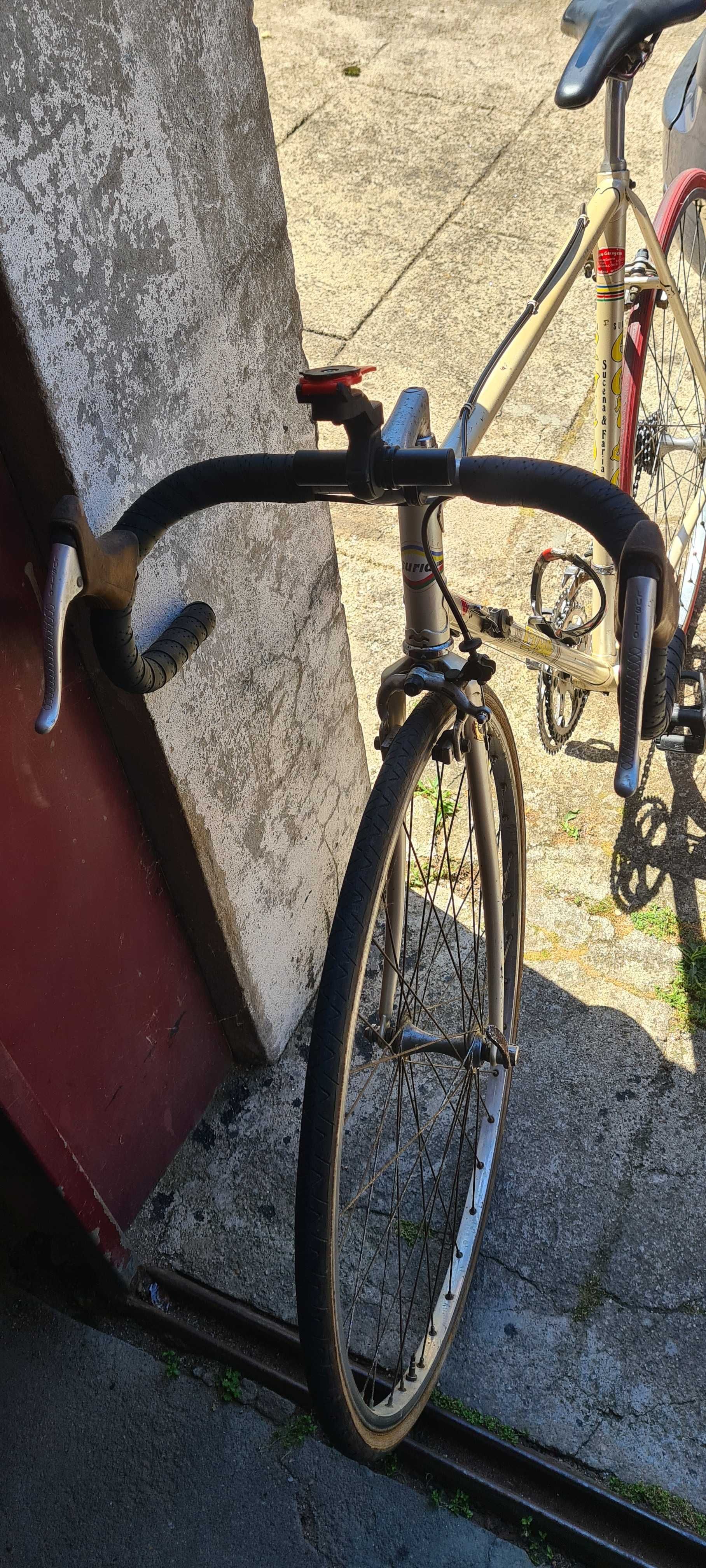 Bicicleta vintage suria