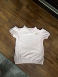 Tshirt rozcięcia na ramionach