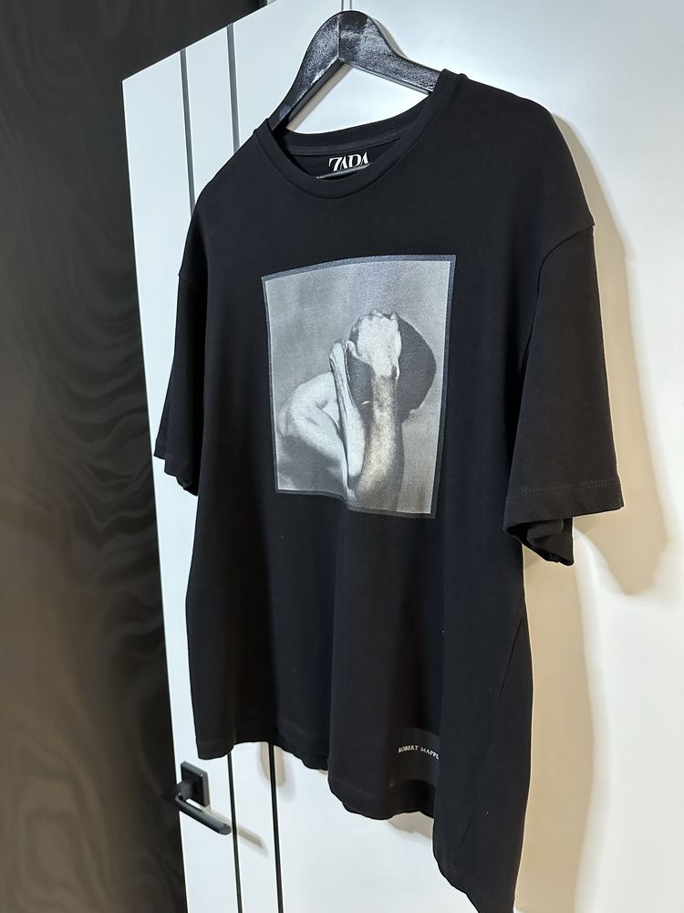 Футболка Zara x Mapplethorpe
