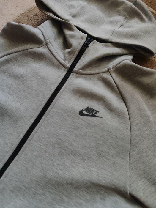 Зипка/Кофта Nike Tech Fleece оригинал M