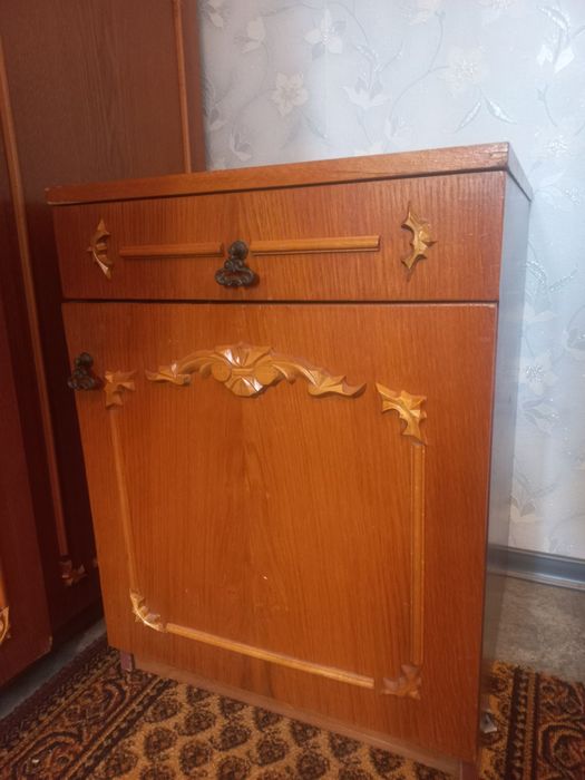 Продам тумбу в хорошем состоянии