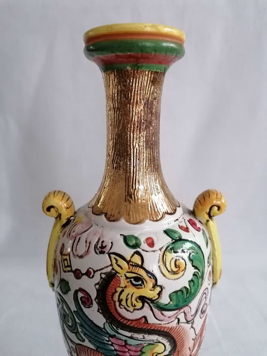 Ваза дерута дракони вінтаж