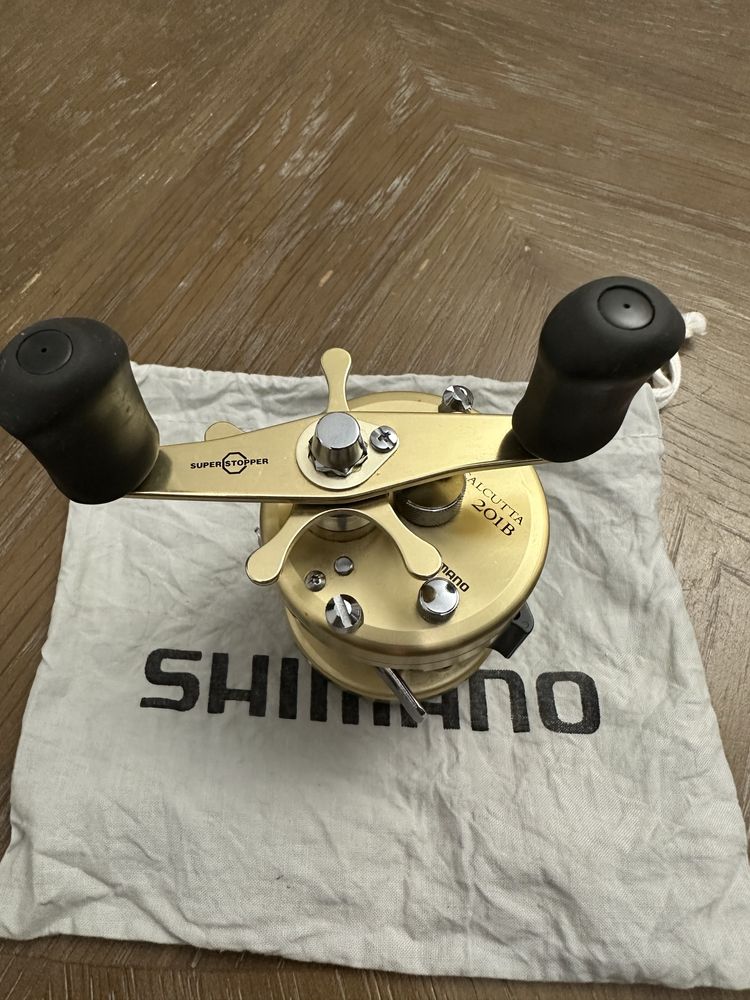 Катушка мультипликаторная Shimano Calcutta 201 B