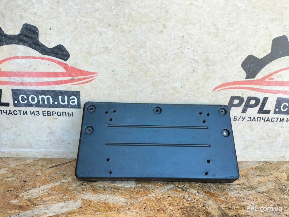 Jaguar E-Pace 17-20 подставка подиум площадка номерного знака номера