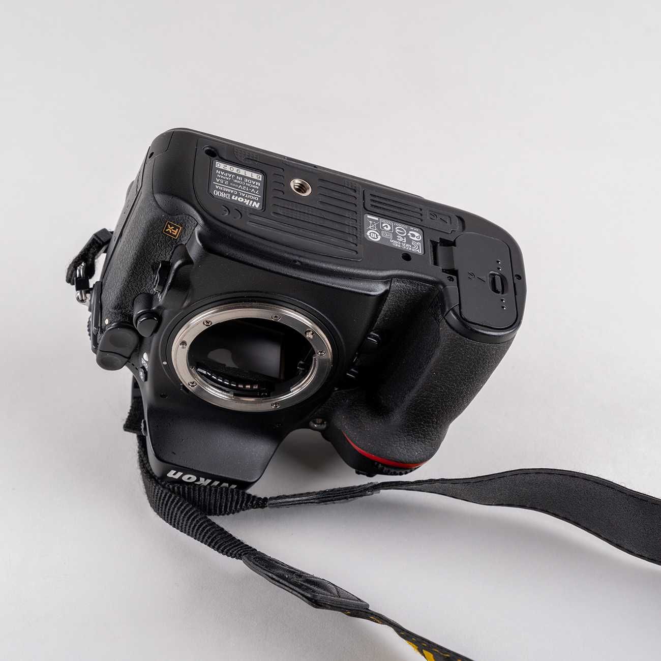 Lustrzanka Nikon D800 pełna klatka przebieg 22710 stan bardzo dobry