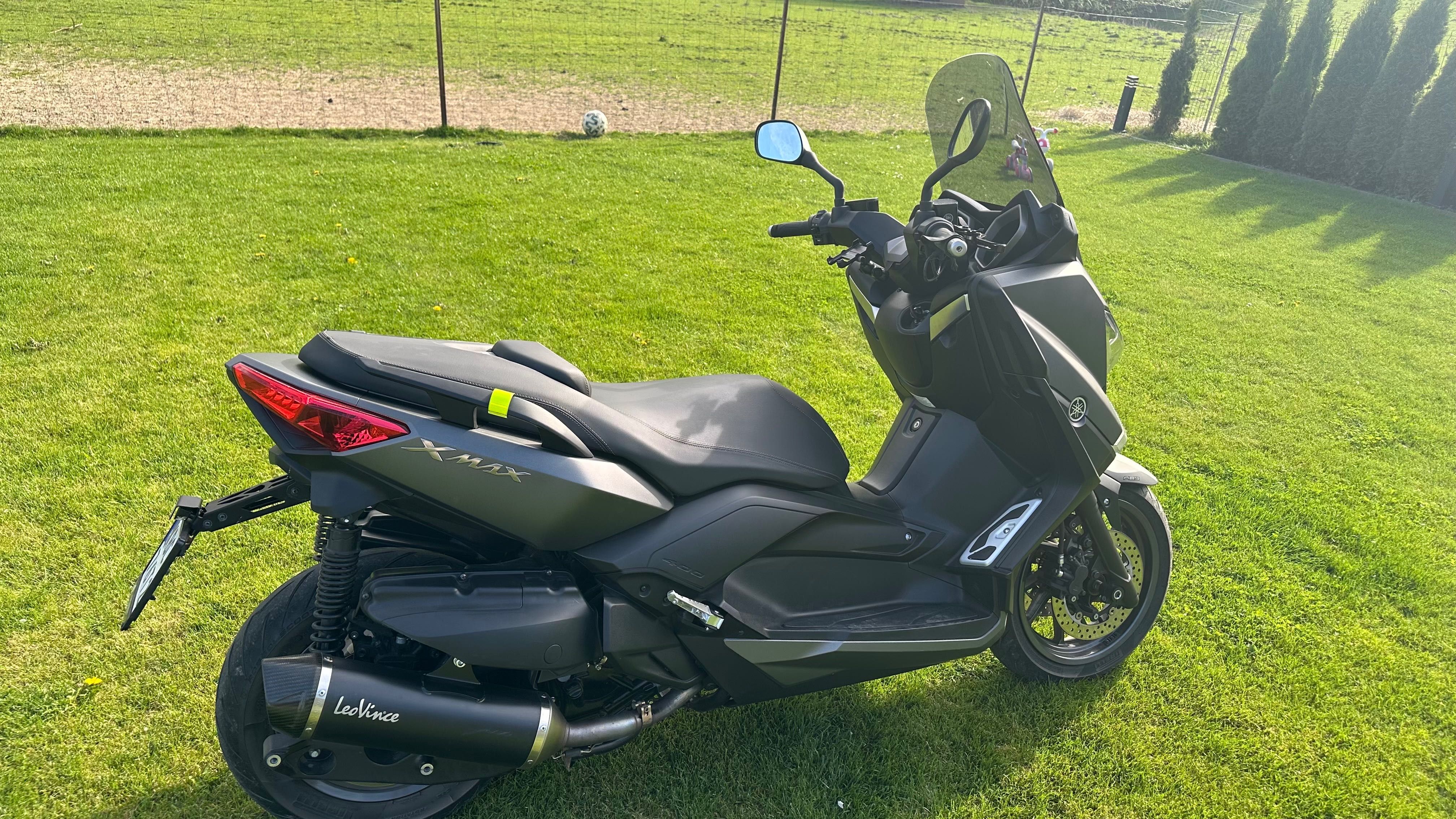 Yamaha x max 400