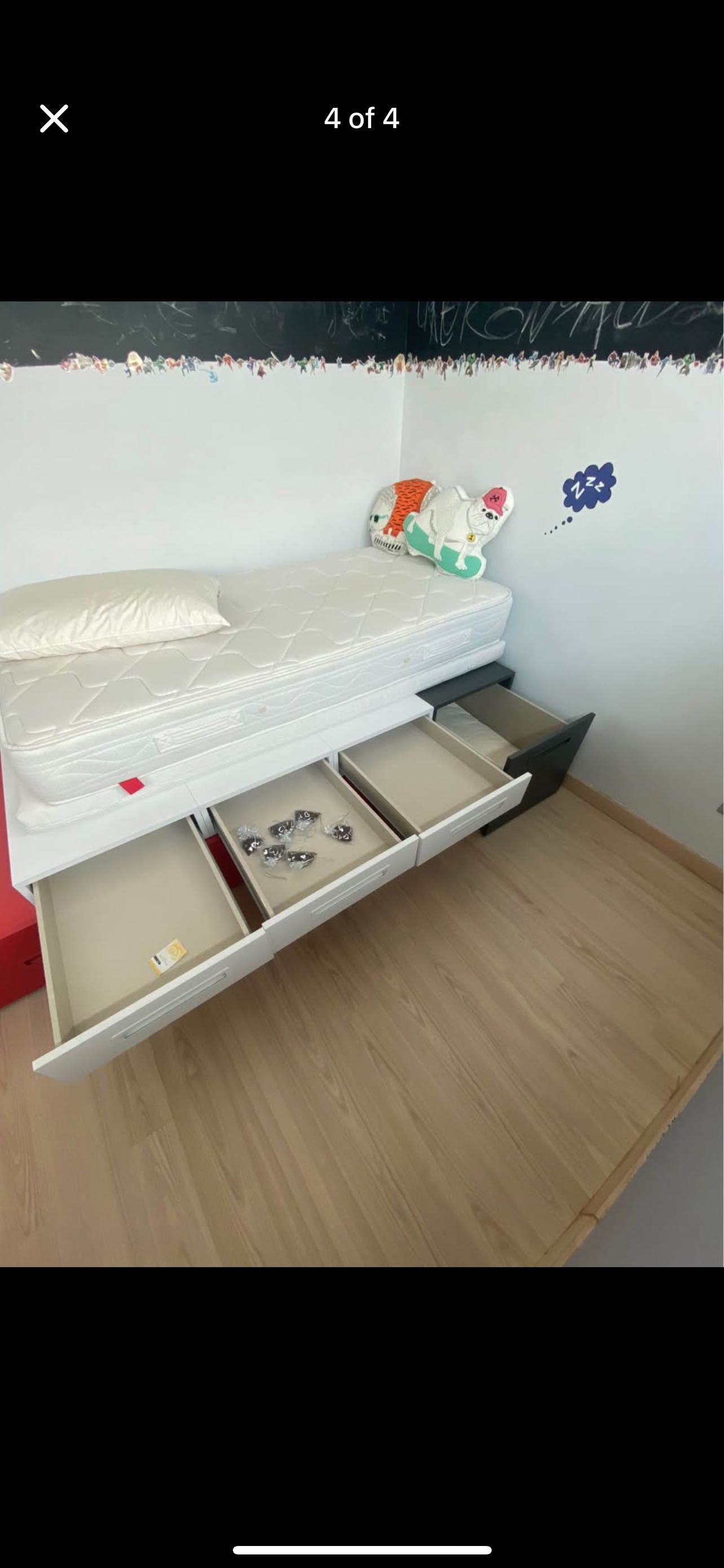 Cama dupla com gaveta para crianças