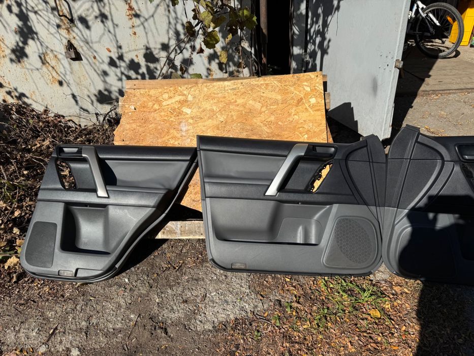 Салон тойота прадо