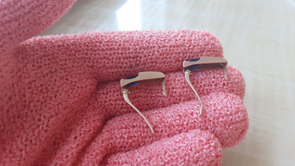 Сережки з сапфіром 4.7 грам свої Золото проба 585