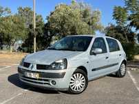 Renault Clio Privilege 200215