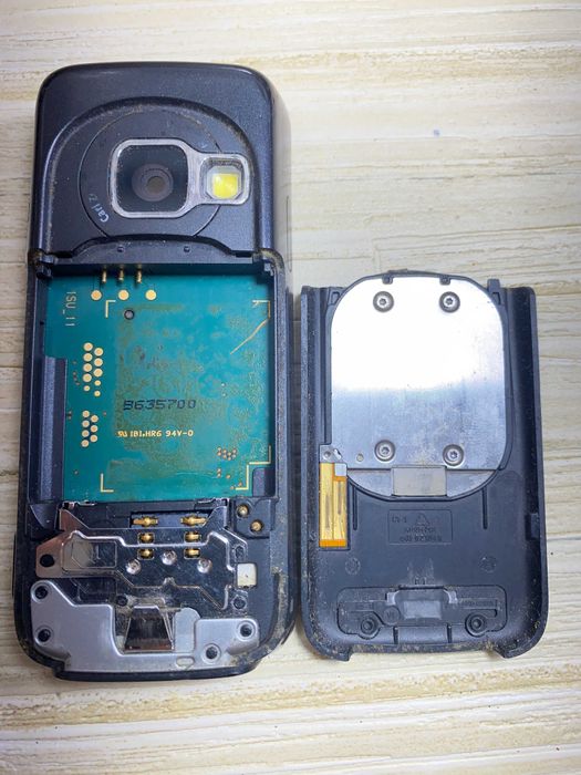 мобильный телефон Nokia n73