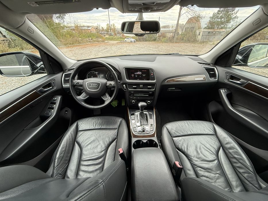 Продаж Audi Q5 2015року