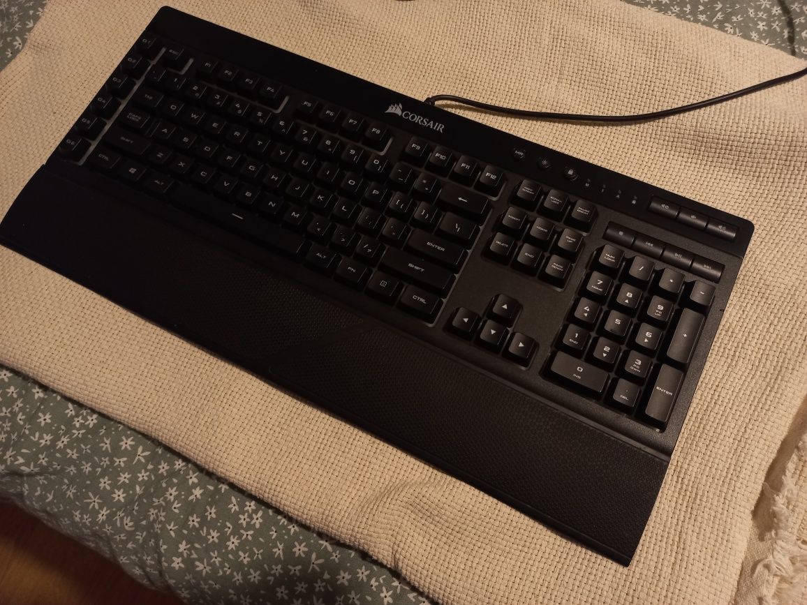 Klawiatura Corsair K55 podświetlana