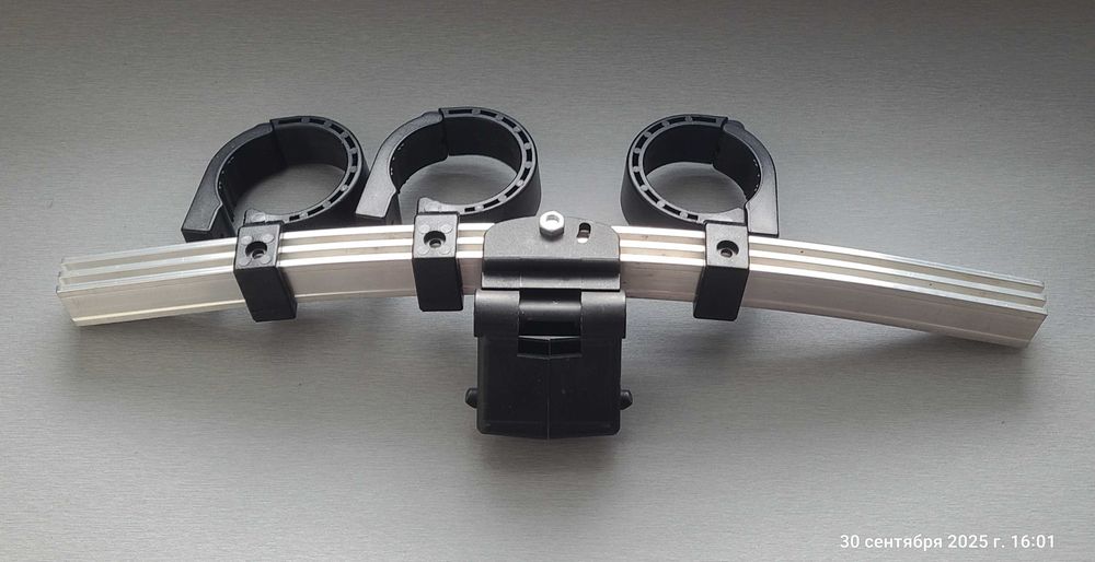 Мультифид «Triax 3 LNB» спутниковой антенны (Дания)