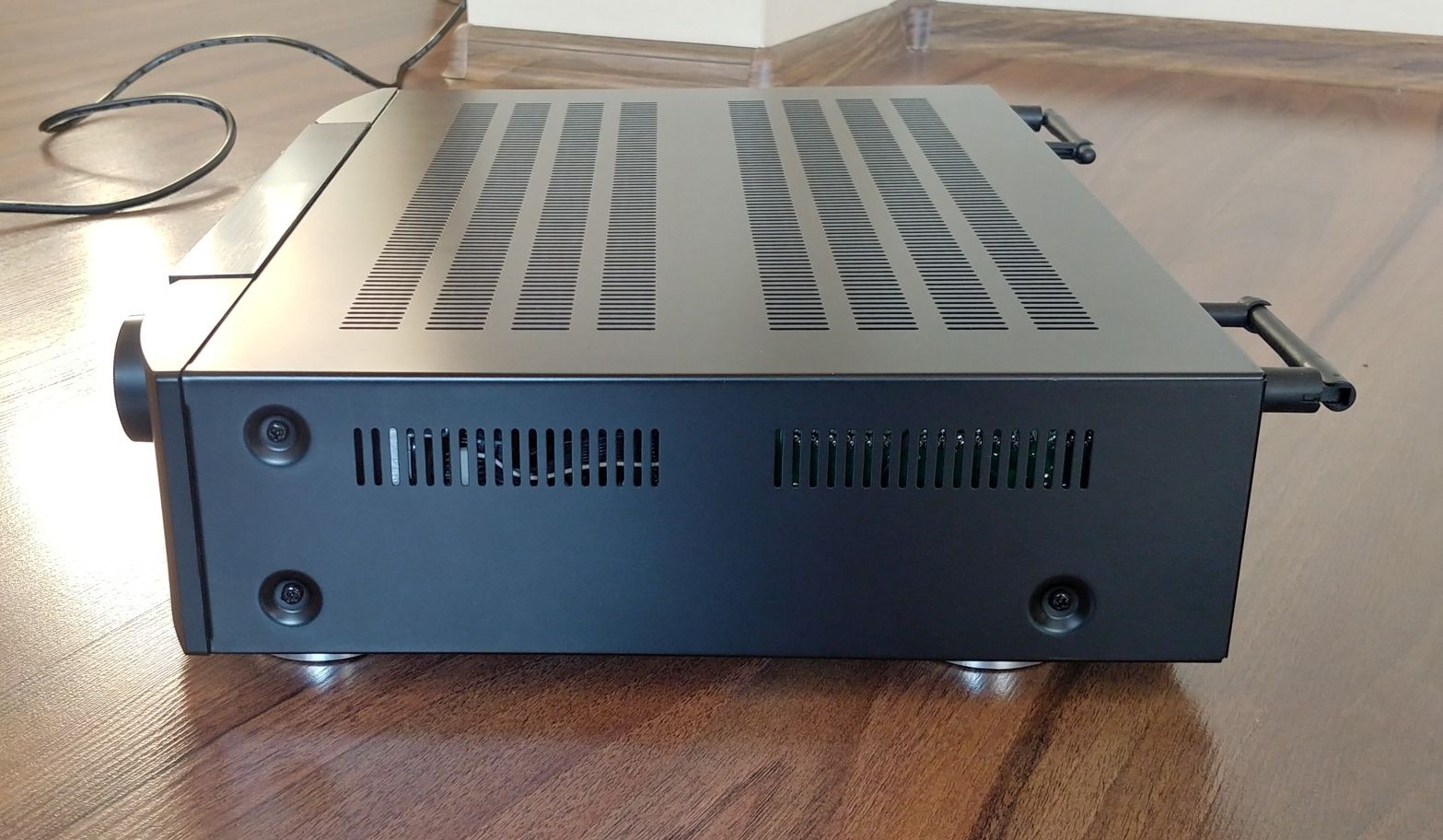 Amplituner kina domowego Marantz NR1506.