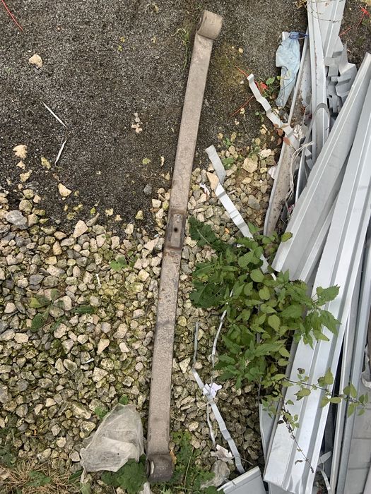 Продам підкорені  4 ресори добрі тільки втулки переприсовати