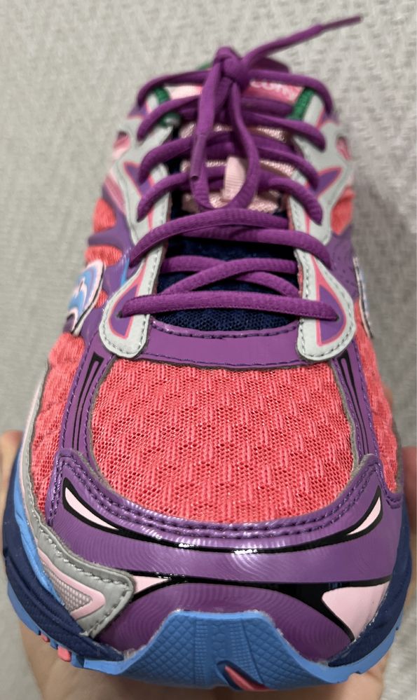 Saucony x jae tips progrid omni 9