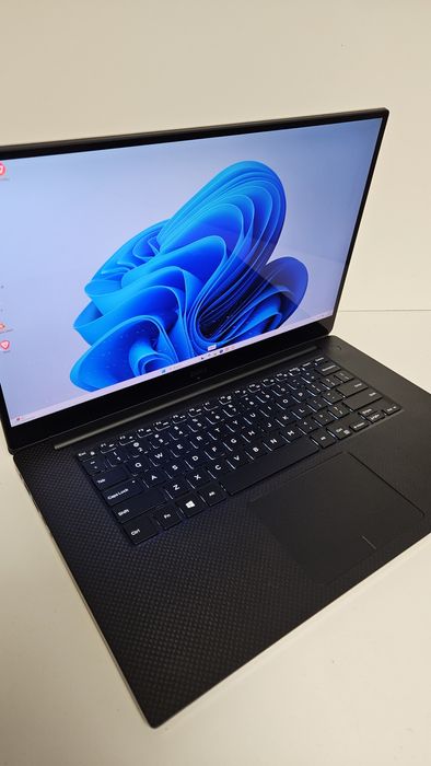 Dell Precision 5530 Xeon 4K Dotyk Quadro P2000 32GB 512SSD
