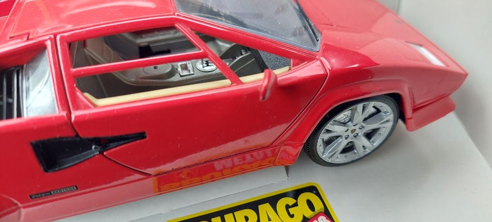 Model 1:18 Lamborghini Countach Złom