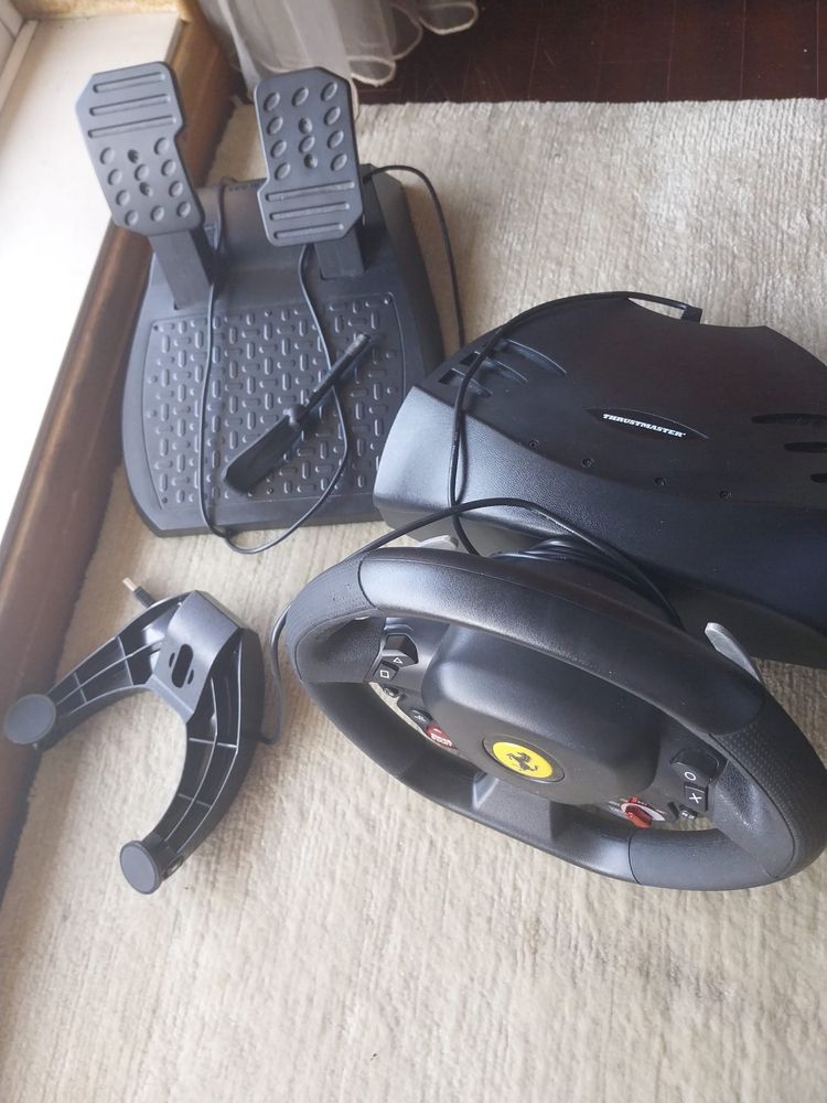 Volante e pedais PS e PC