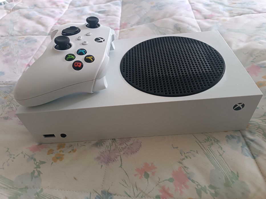 X-BOX Series S 2 meses de uso