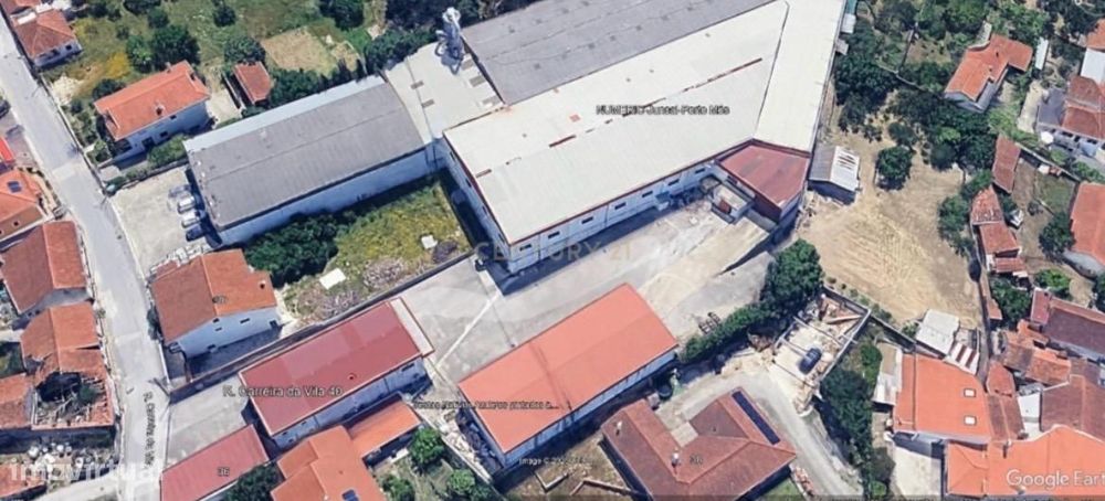 Espaço Comercial de Grande Dimensão no Juncal - Porto de Mós