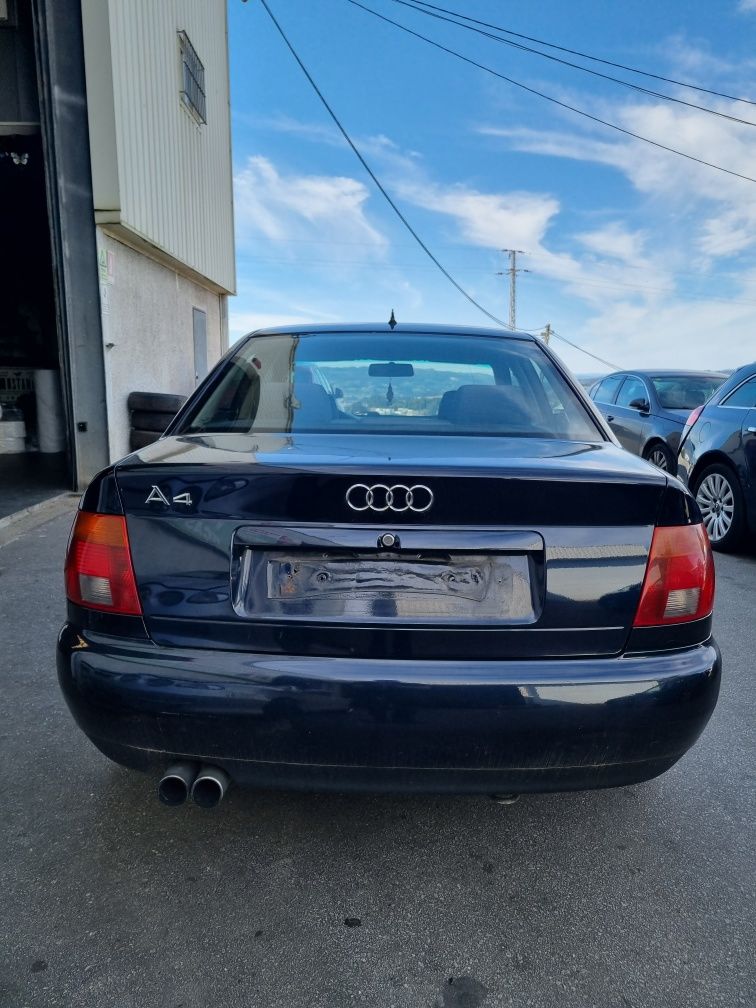 Audi A4 B5 1.8 Turbo de 1996 para peças