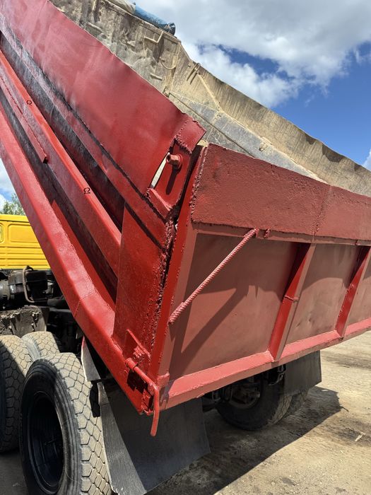 Самоскид Камаз 5511 на бойовому ходу