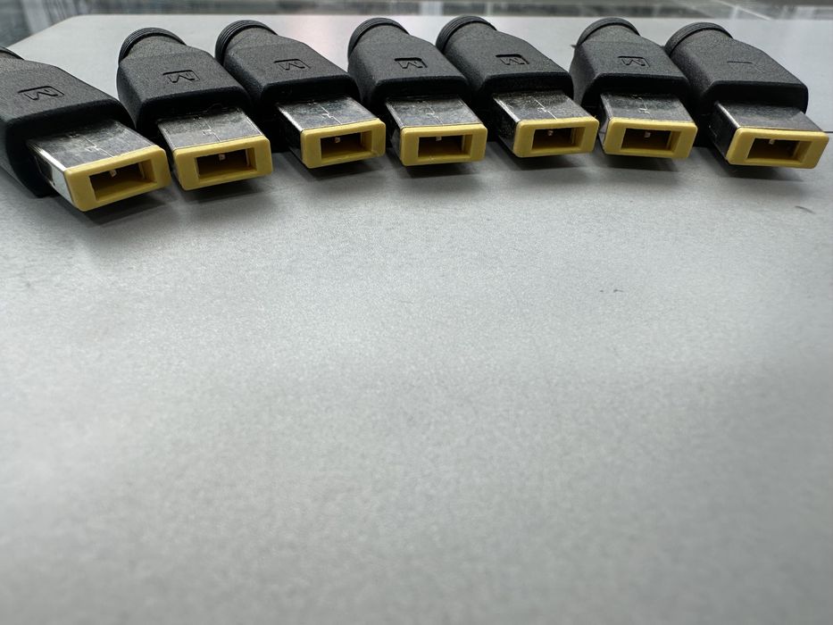 Переходник ноутбук LENOVO.