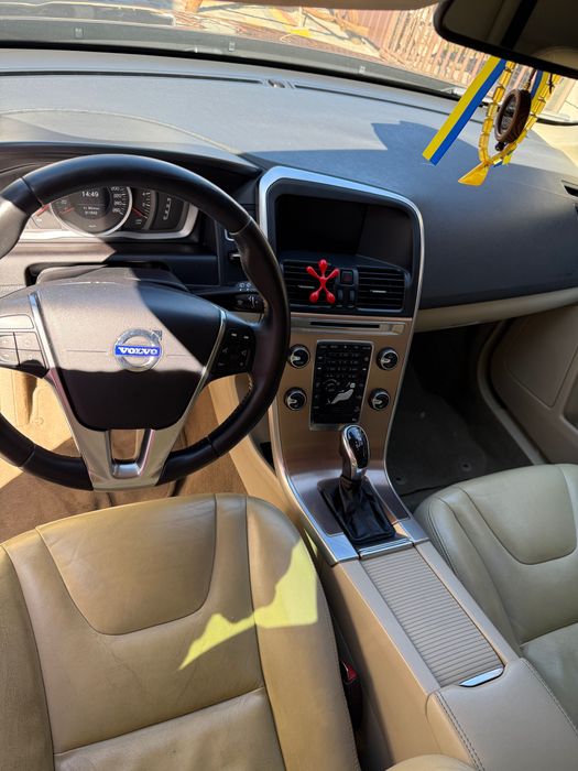 Volvo XC60 2014 року