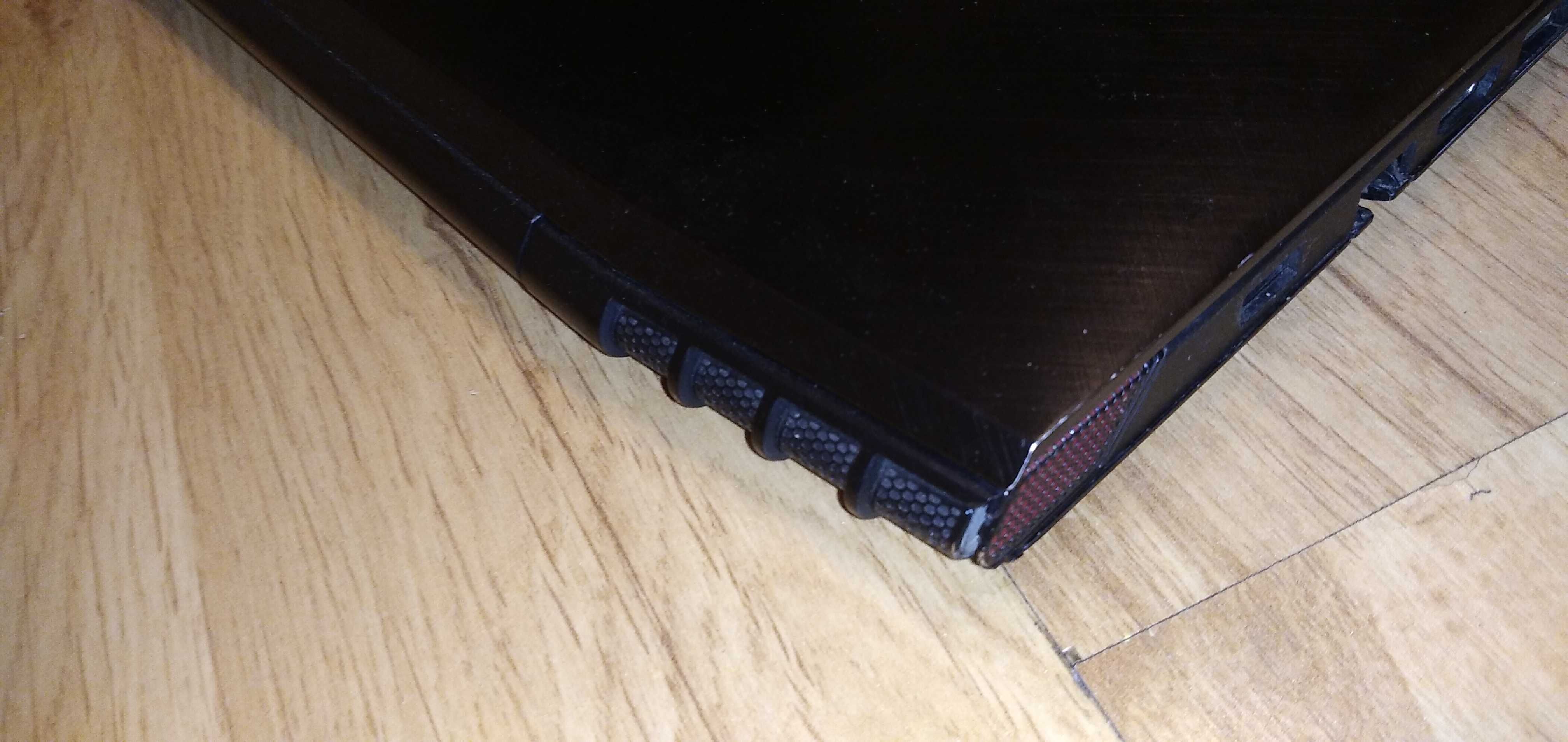 Laptop gamingowy Lenovo Y50-70 - Podświetlana klawiatura, sprawny.