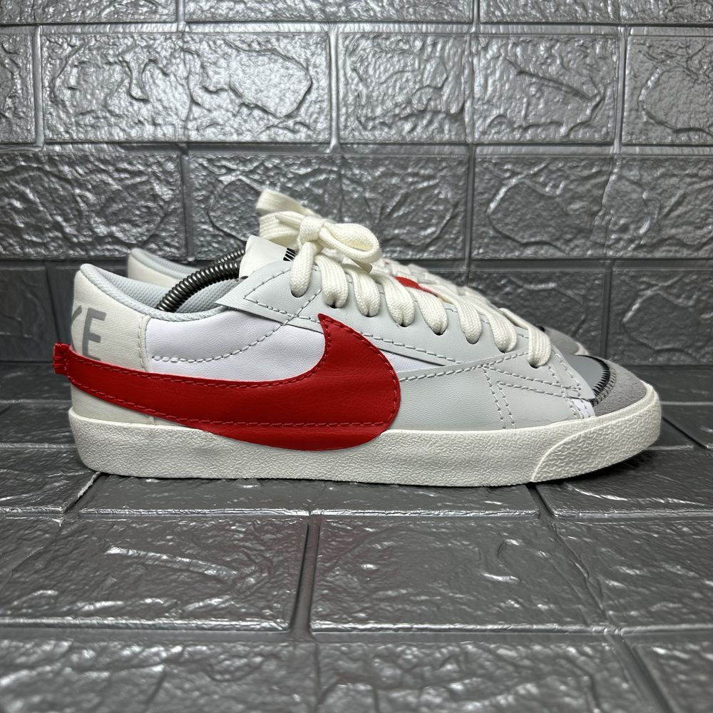 Чоловічі кросівки Nike Blazer Low 77 Jumbo Grey/Red Dq8769-100