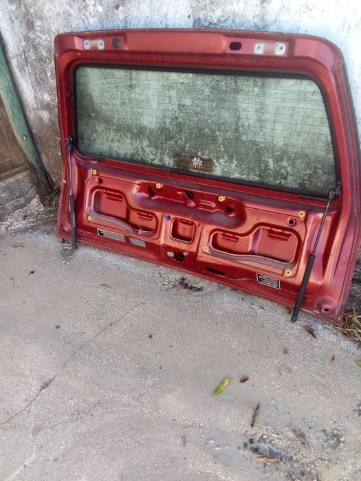 Fiat Punto mala traseira