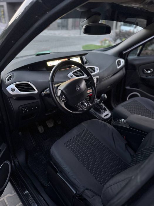 Рено Гранд Сценик 3 Рестайлинг 7 мест