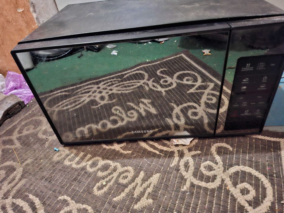 Микроволновка мамсунг.