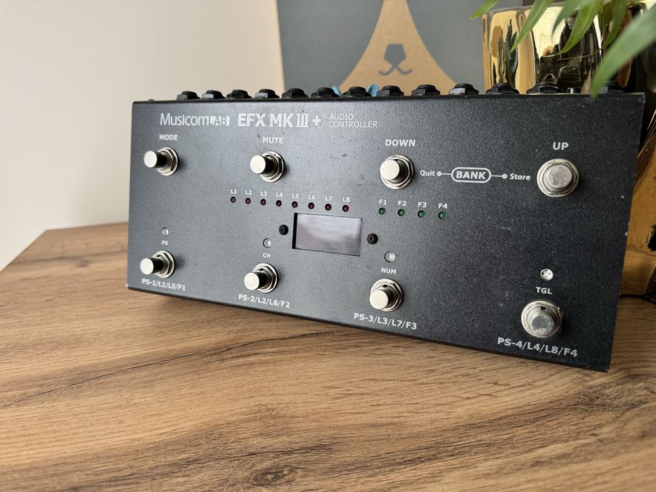 Sterownik MusicomLab EFX mk.III+ kontroler efektów, true bypass midi