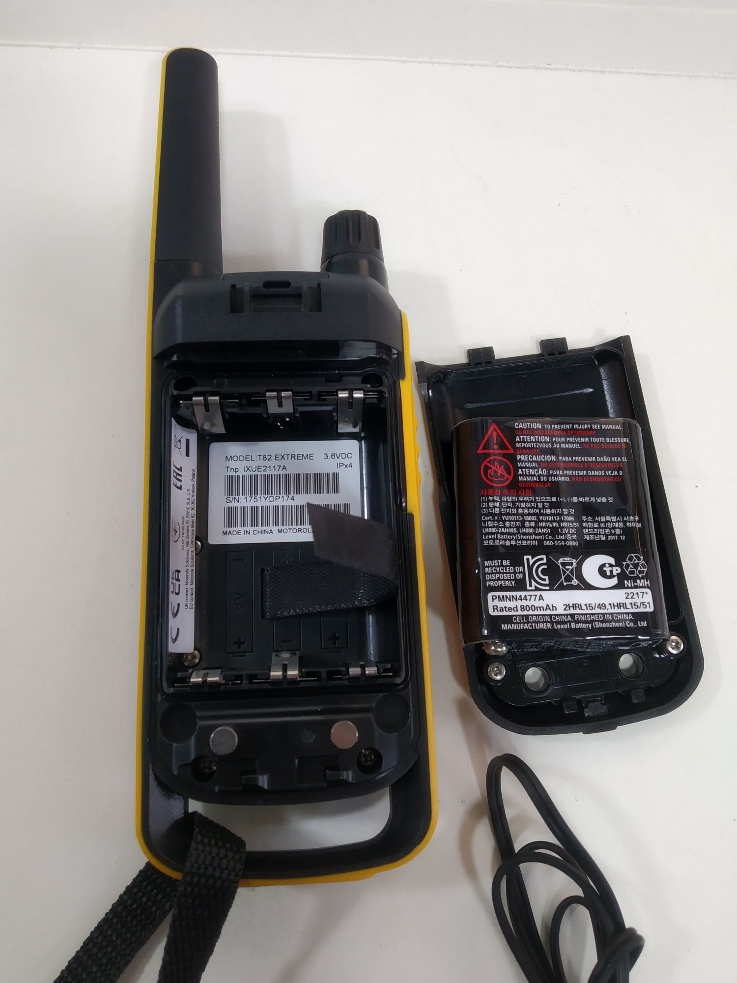 Рация Motorola T82  (R7 VHF AES 256 FKP.