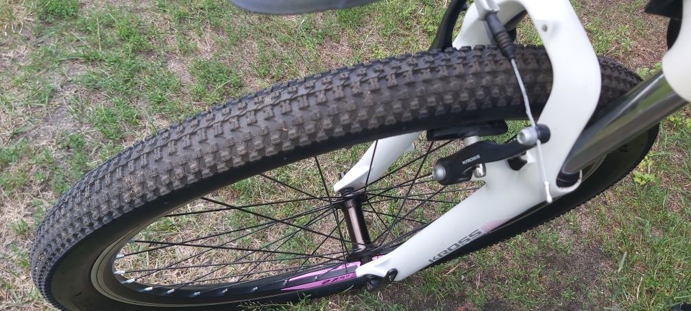 Kross Lea 2.0 rama aluminiowa XS i koła 27,5" nowe opony.