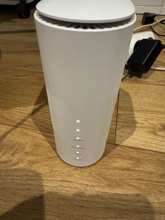 Router ZTE MC801A 5G biały