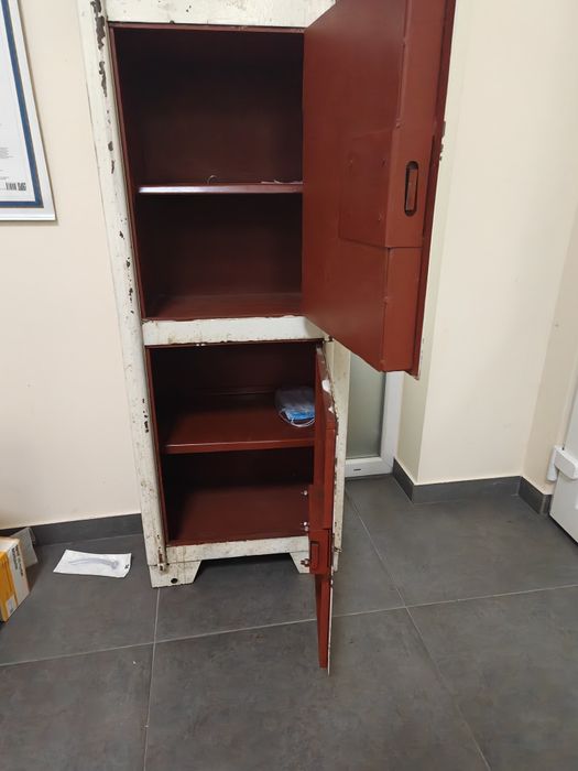 Сейф радянський (незгораєма шафа)